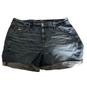 American Eagle Tomgirl shorts size 18